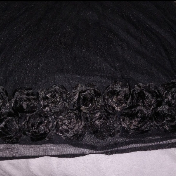 Trixxi Black Midi Dress with Floral Detail Trim - Picture 3 of 14